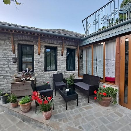 "Villa 70" Guesthouse Gjirokastër 외부 사진