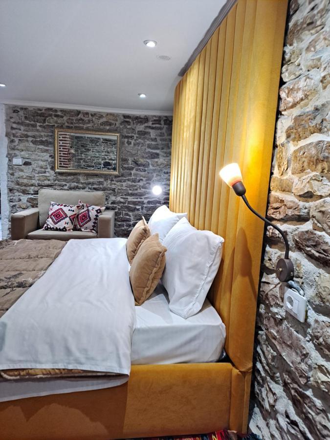 "Villa 70" Guesthouse Gjirokastër 외부 사진