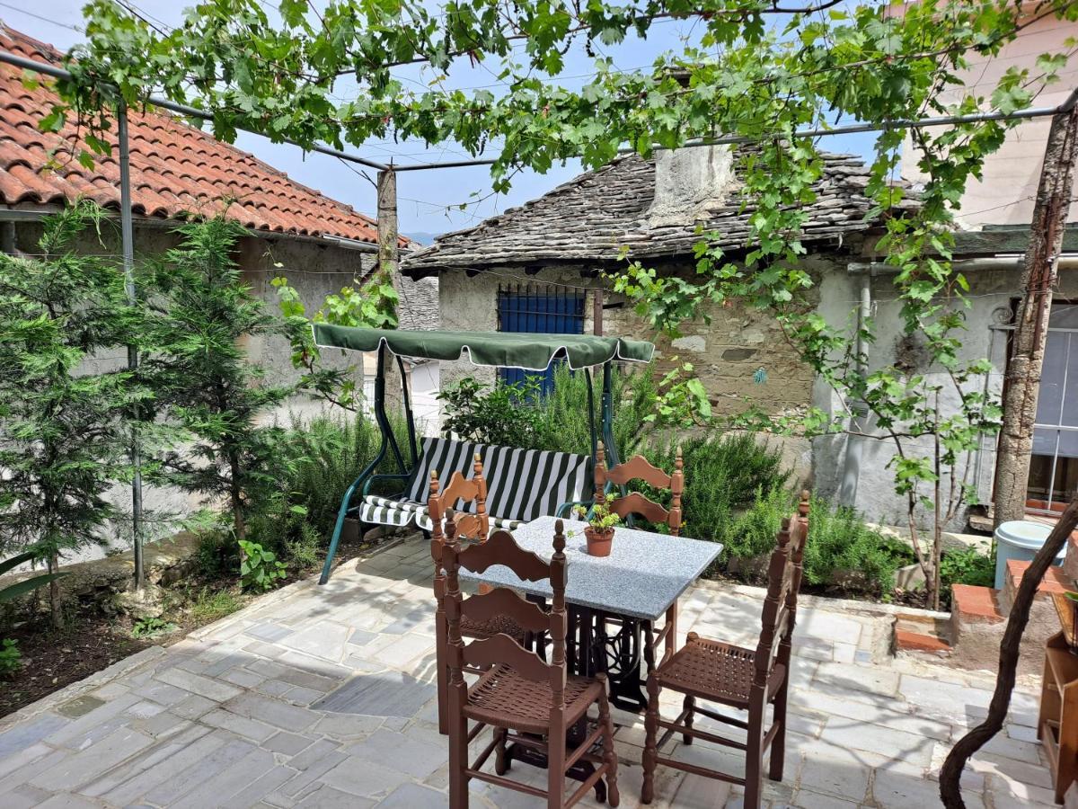 "Villa 70" Guesthouse Gjirokastër 외부 사진