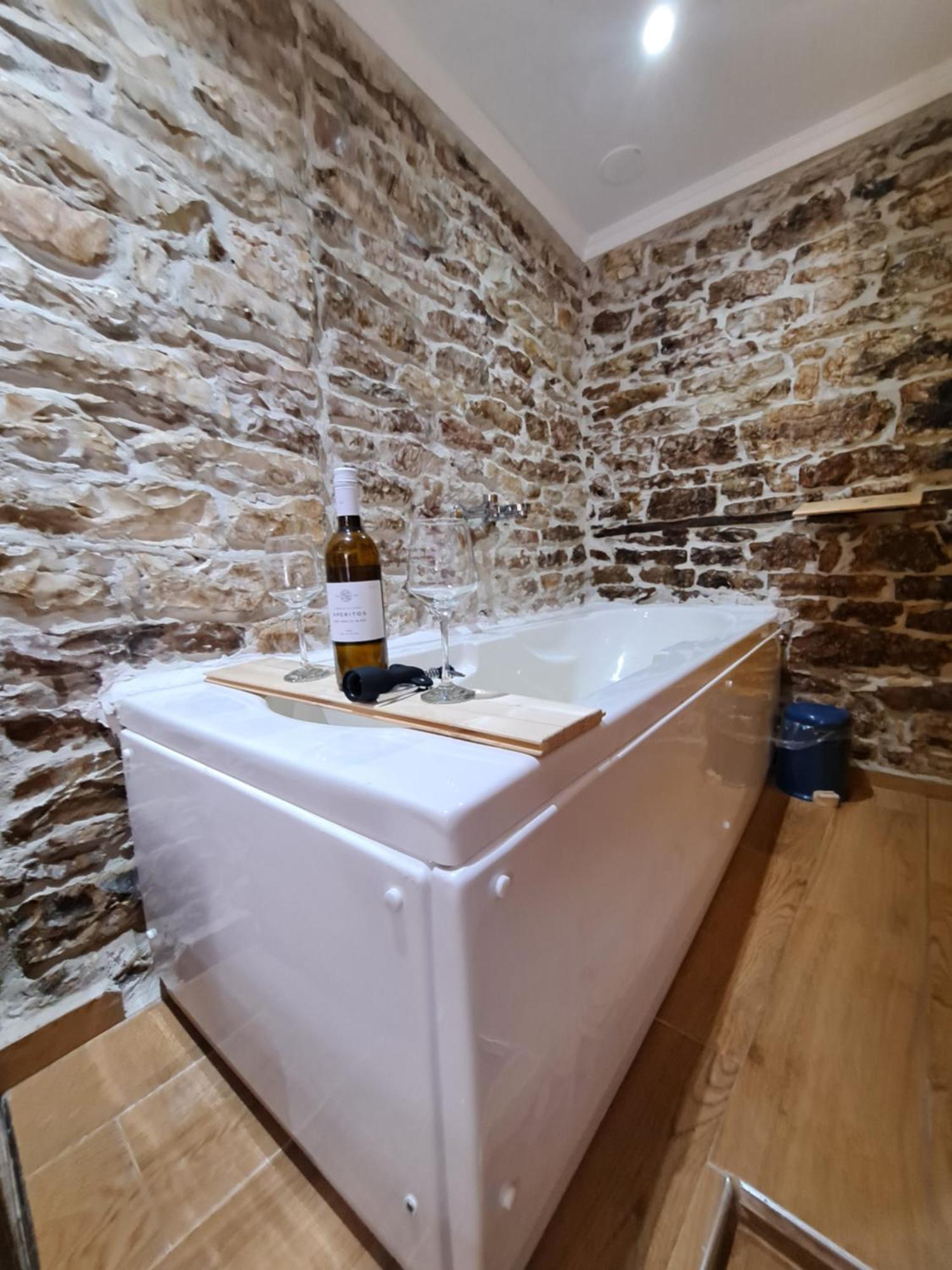 "Villa 70" Guesthouse Gjirokastër 외부 사진