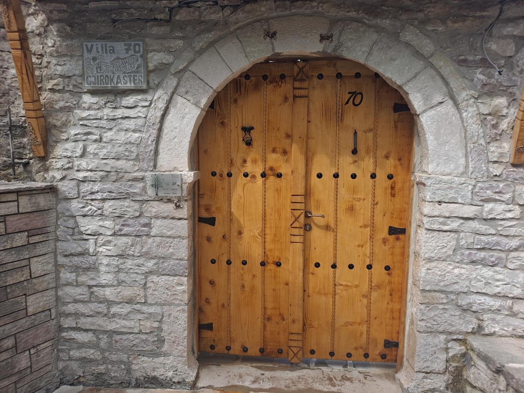 "Villa 70" Guesthouse Gjirokastër 외부 사진