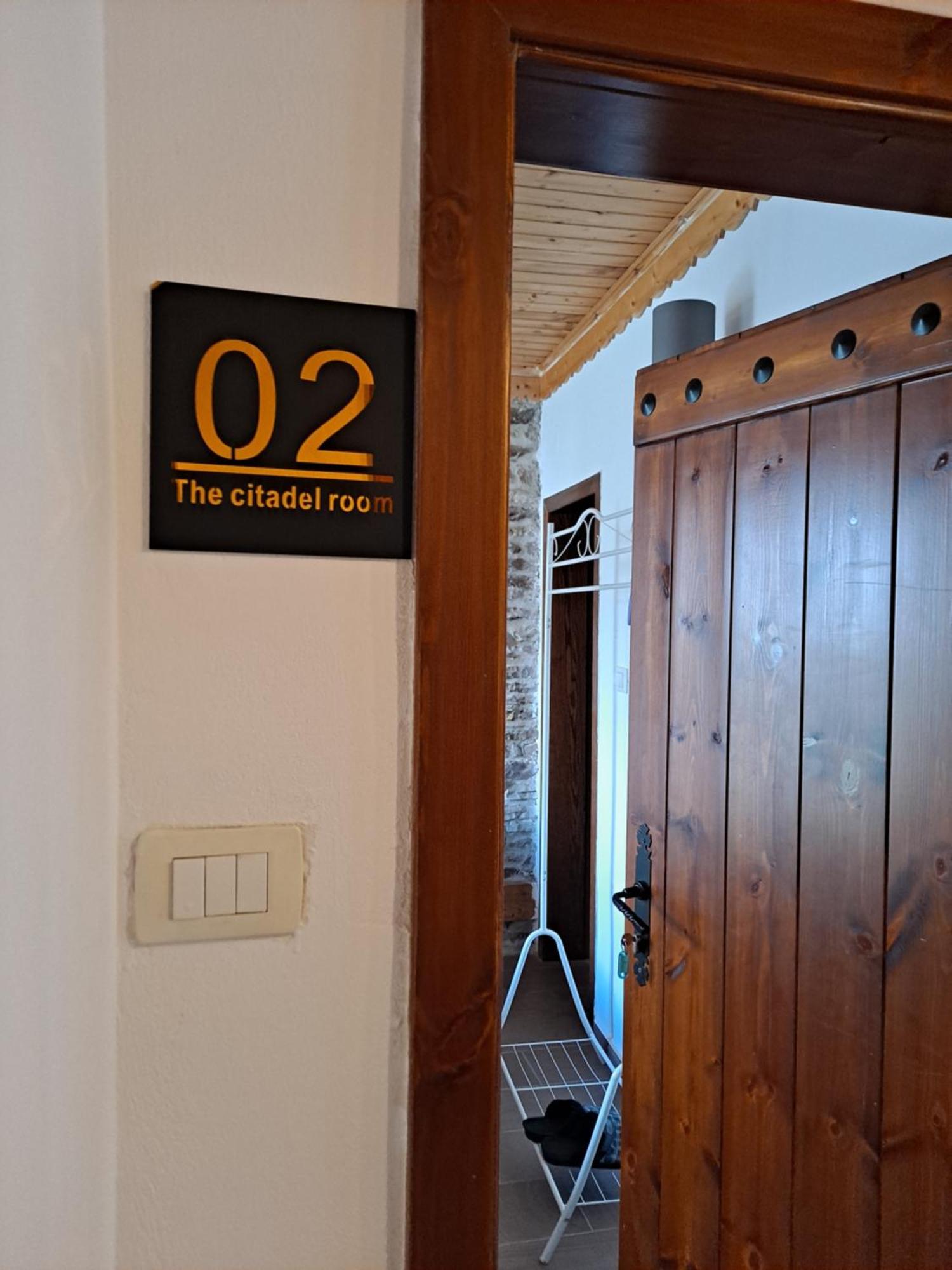 "Villa 70" Guesthouse Gjirokastër 외부 사진