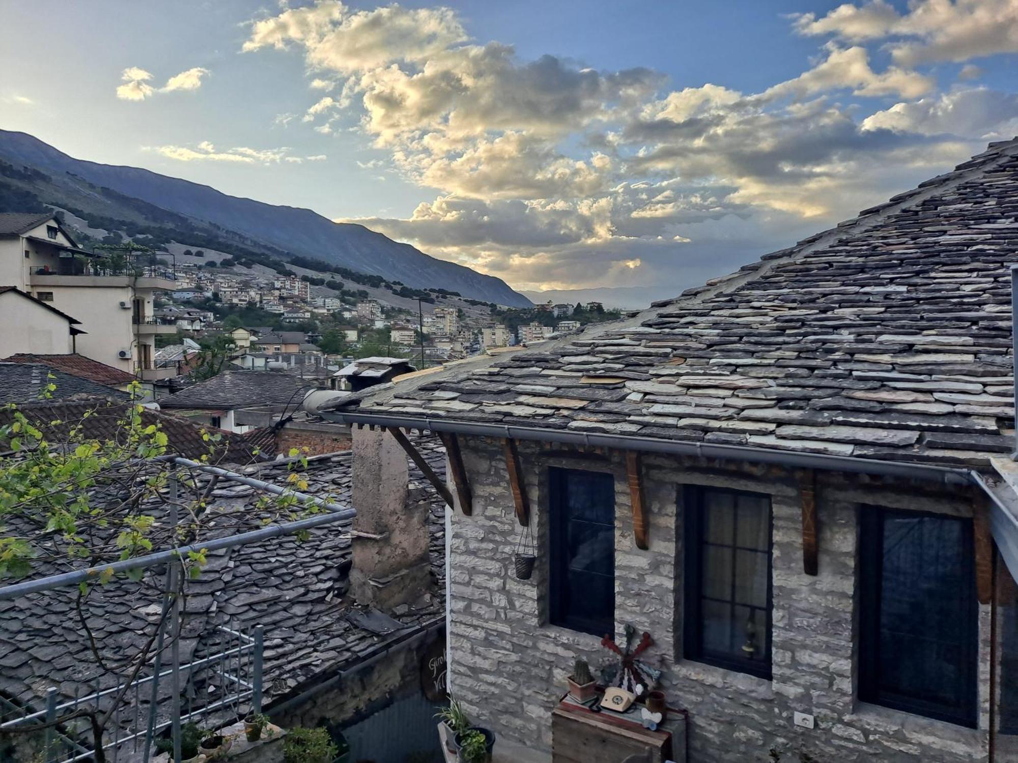 "Villa 70" Guesthouse Gjirokastër 외부 사진